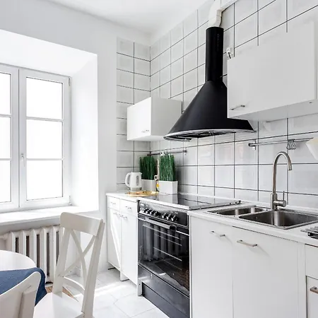Cosy And Bright Saint Ignoto By Reside Baltic Apartment *