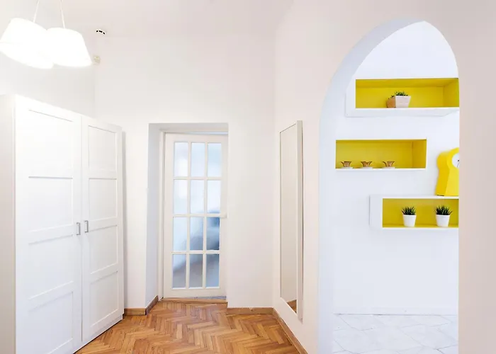 Cosy And Bright Saint Ignoto By Reside Baltic